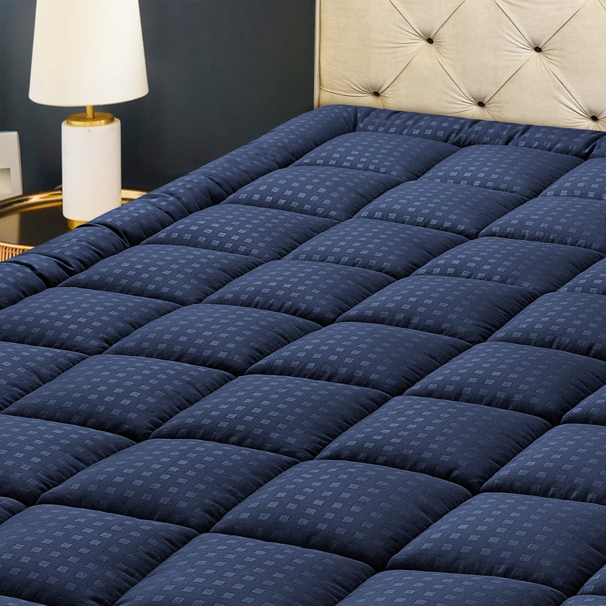 HYLEORY King Mattress Pad Quilted Fitted Mattress Protector Cooling Pillow Top Mattress Cover Breathable Fluffy Soft Mattress Topper with 8-21" Deep Pocket