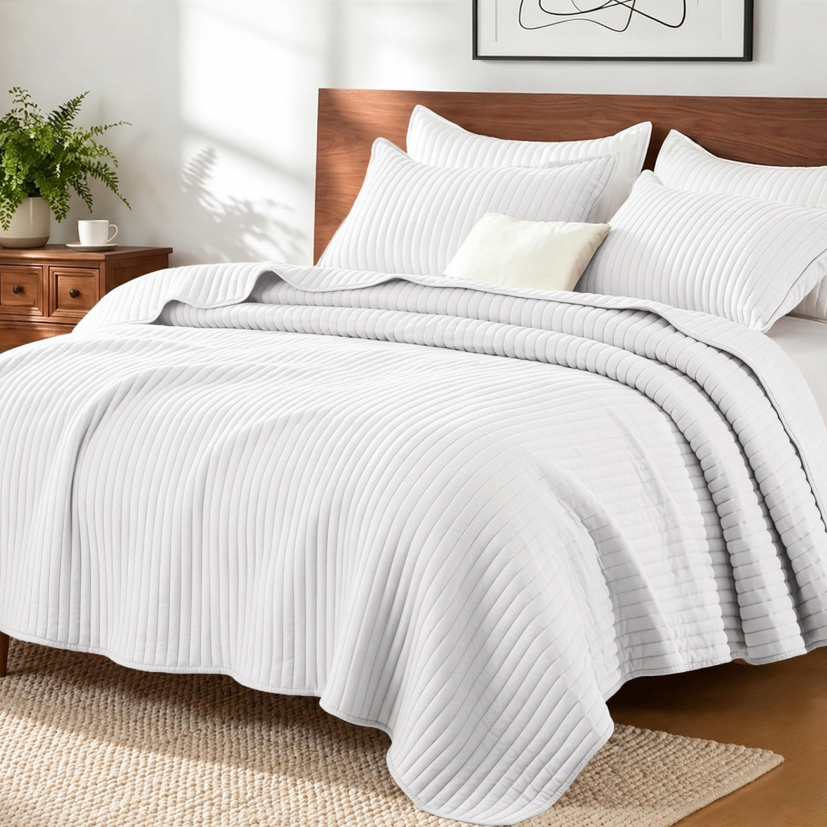 Exclusivo Mezcla Stripe Quilted King Quilt Bedding Set, Beige Cream
