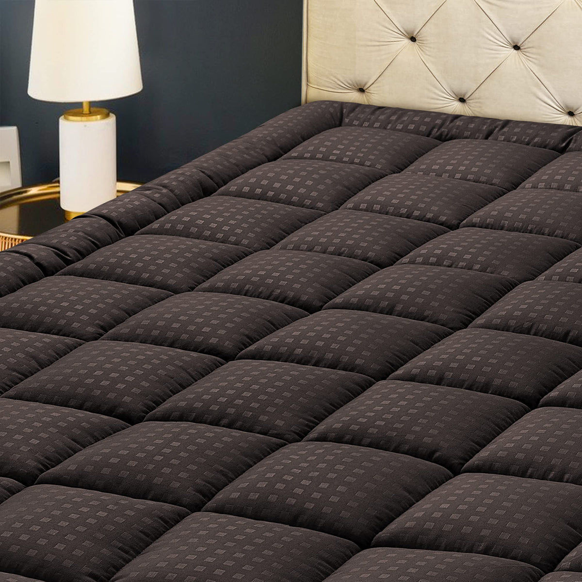 HYLEORY King Mattress Pad Quilted Fitted Mattress Protector Cooling Pillow Top Mattress Cover Breathable Fluffy Soft Mattress Topper with 8-21" Deep Pocket