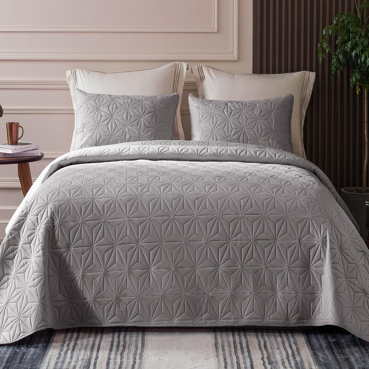 Whale Flotilla Soft King Quilt Bedding Set Lightweight Bedspread