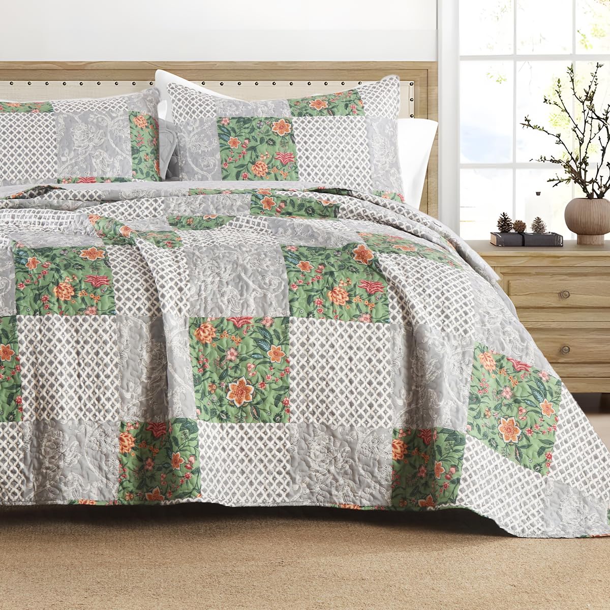 Twin Quilt Set - Washed Quilted Patchwork Comforter Coverlet, Lightweight Breathable Bedspread for All Seasons, Reversible 68"x90" with 2 Pillow Shams, Machine Washable