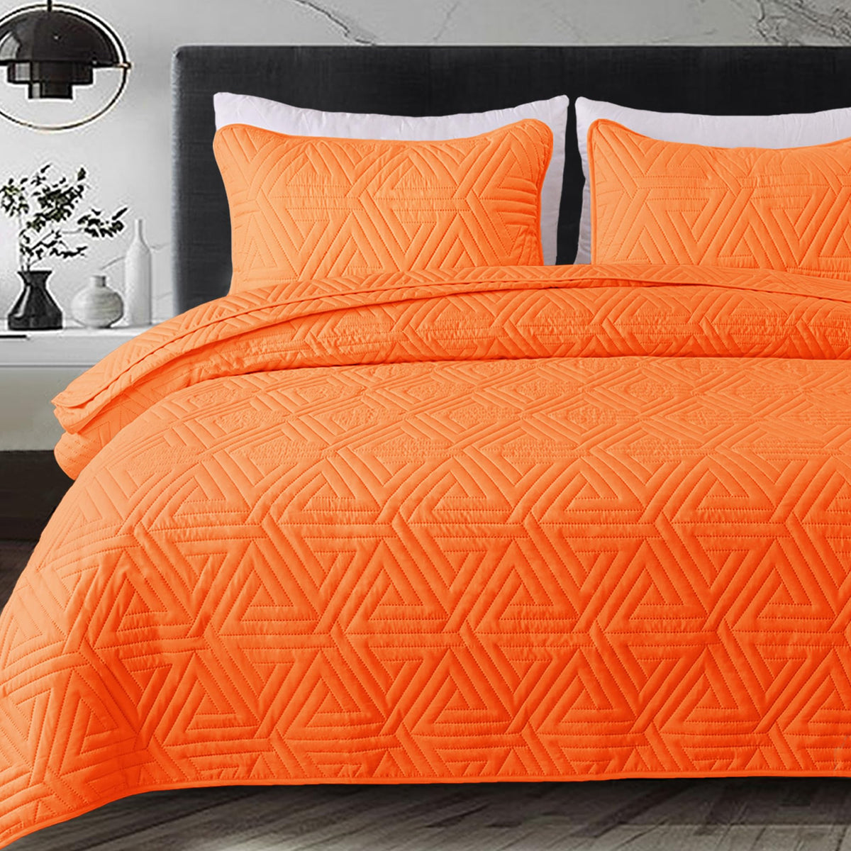 Whale Flotilla Soft Geometric Queen Quilt Set for All Seasons, Yellow