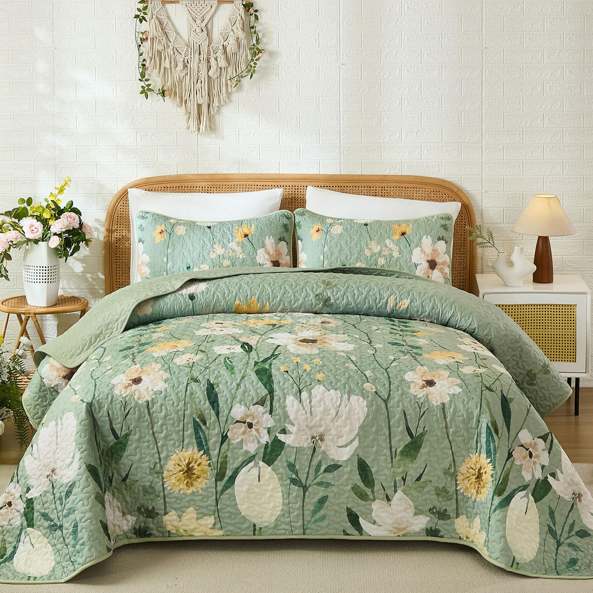 Anibedding Floral Quilt Set King, 3 Pieces Yellow Lightweight Bedspread