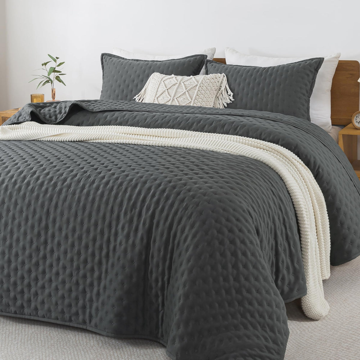 Andency Burnt Orange King Size Quilt Bedding Set, 3 Pieces Bedspread