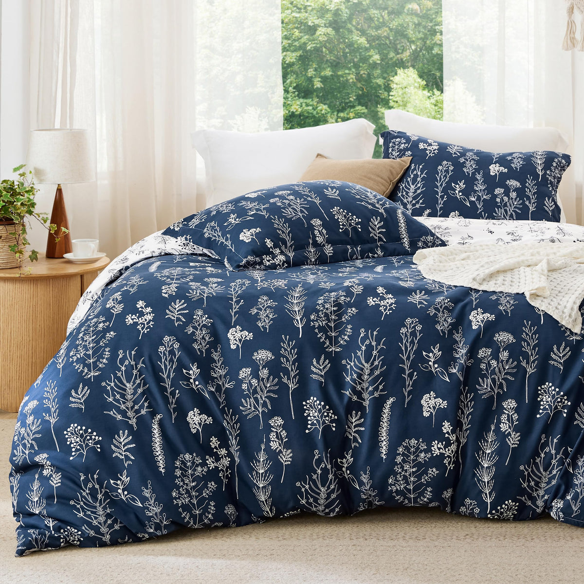 Bedsure Floral Comforter Set Cute Bedding Set Twin/Twin XL Reversible Black