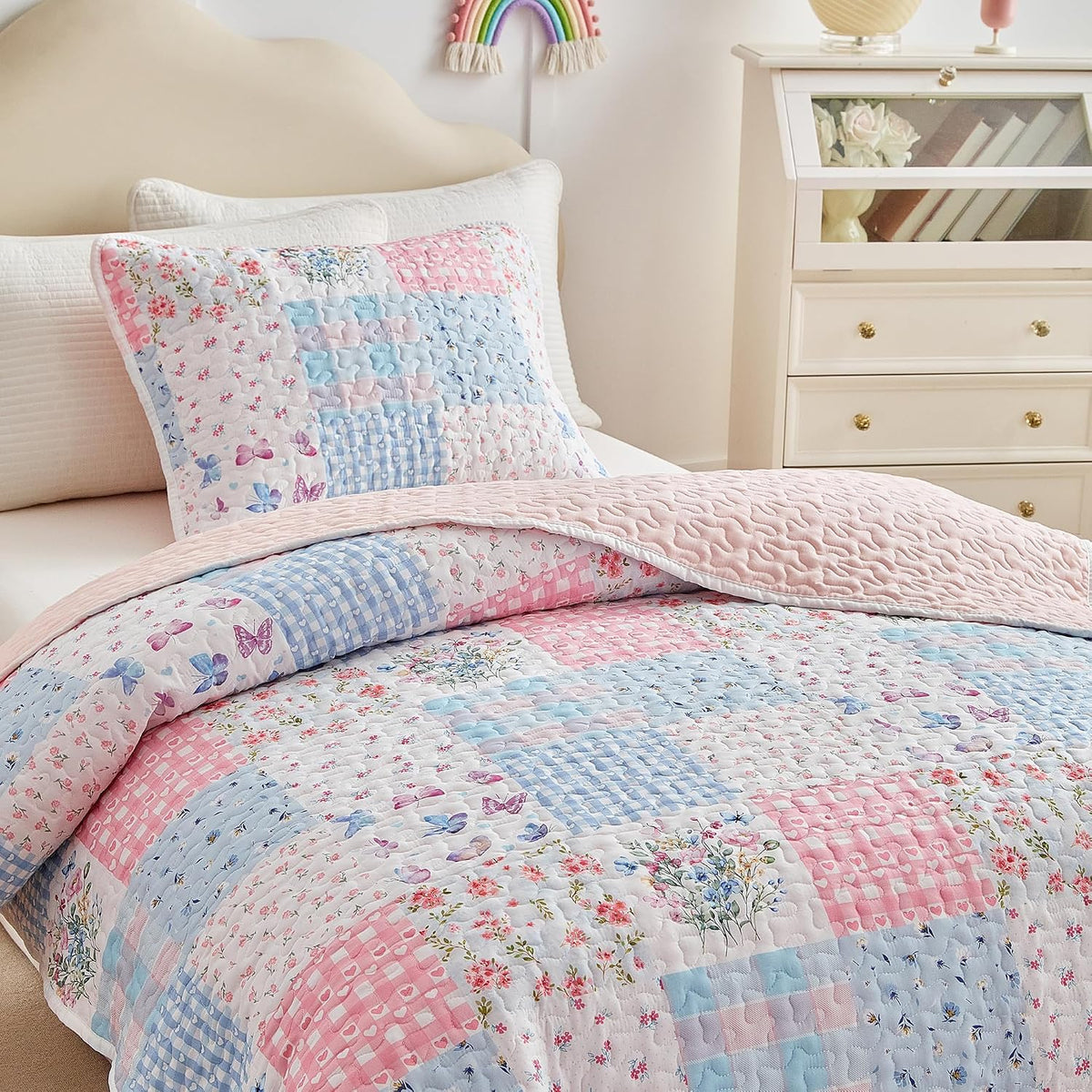Joyreap Twin Size Quilt Set for Girls, Pink n Blue Floral Patchwork Design, 2 Pieces Soft n Cozy Microfiber Quilt, Bedspread Bed Cover for All Season- 68x88 inches