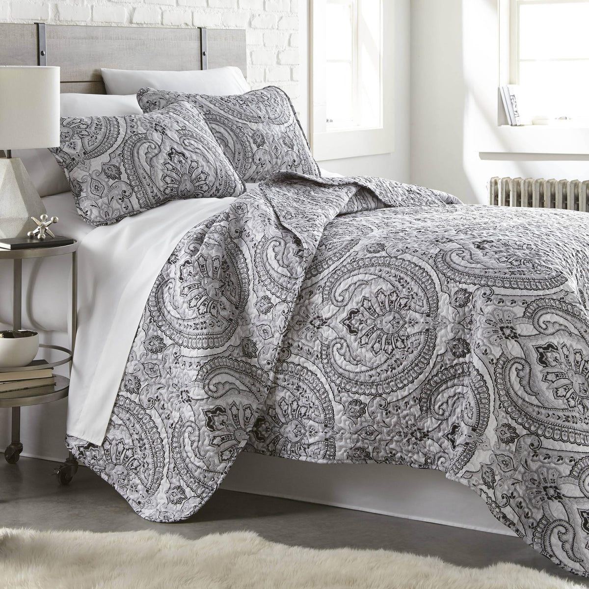 Queen Quilt Bedding Set with 2 Matching Quilted Pillow Shams, Natural Beige