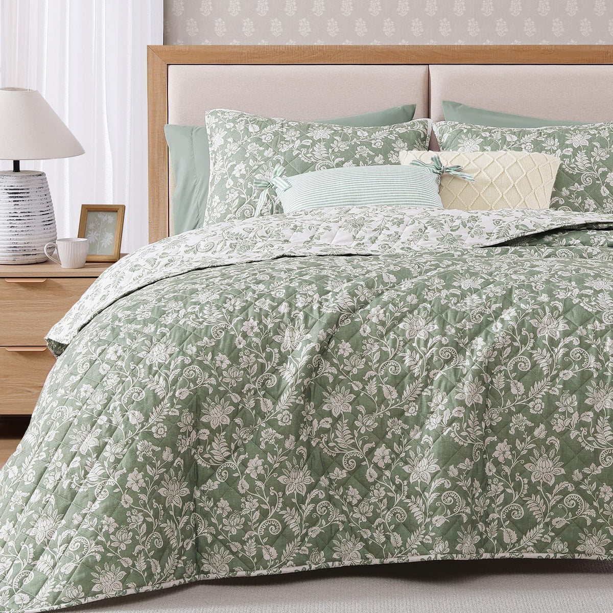 Twin/Twin XL Quilt Set-2 Pieces Soft Bedding Floral Reversible Coverlet