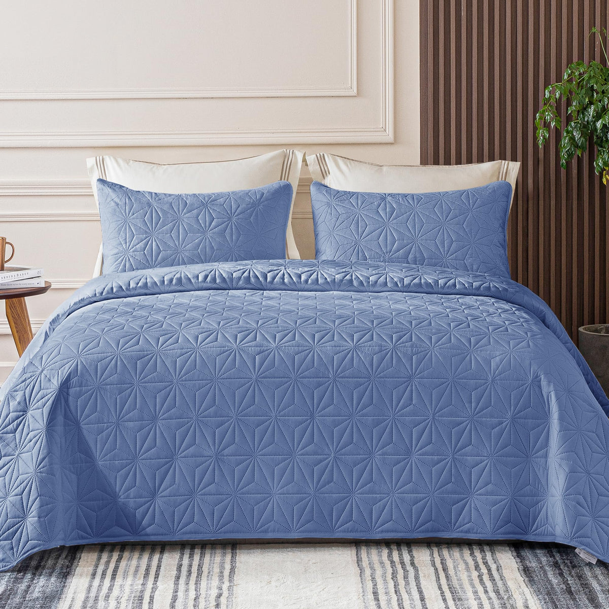 Whale Flotilla Soft King Quilt Bedding Set Lightweight Bedspread