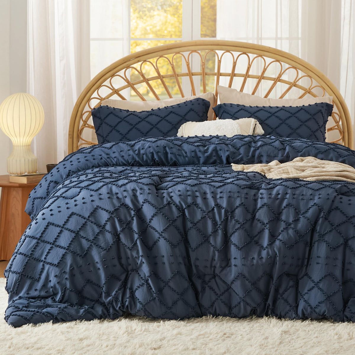 Bedsure Boho Tufted White Twin XL Comforter Set, Farmhouse-Style Bedding