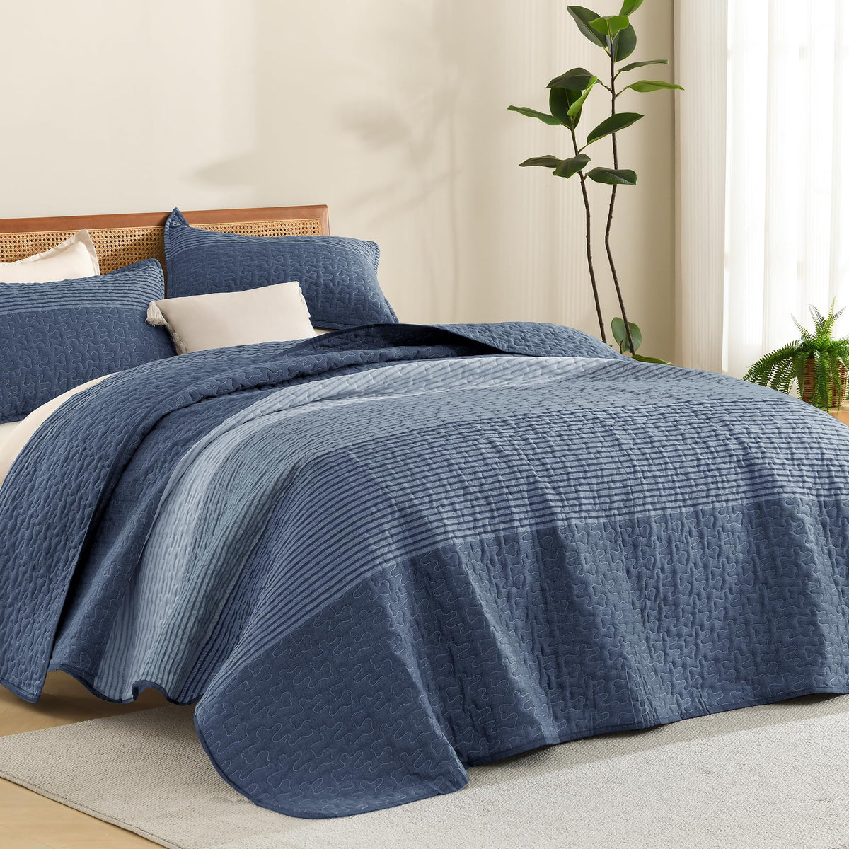 Litanika Queen Size Quilt, 3 Pcs Black and White Stripe Bedding Set
