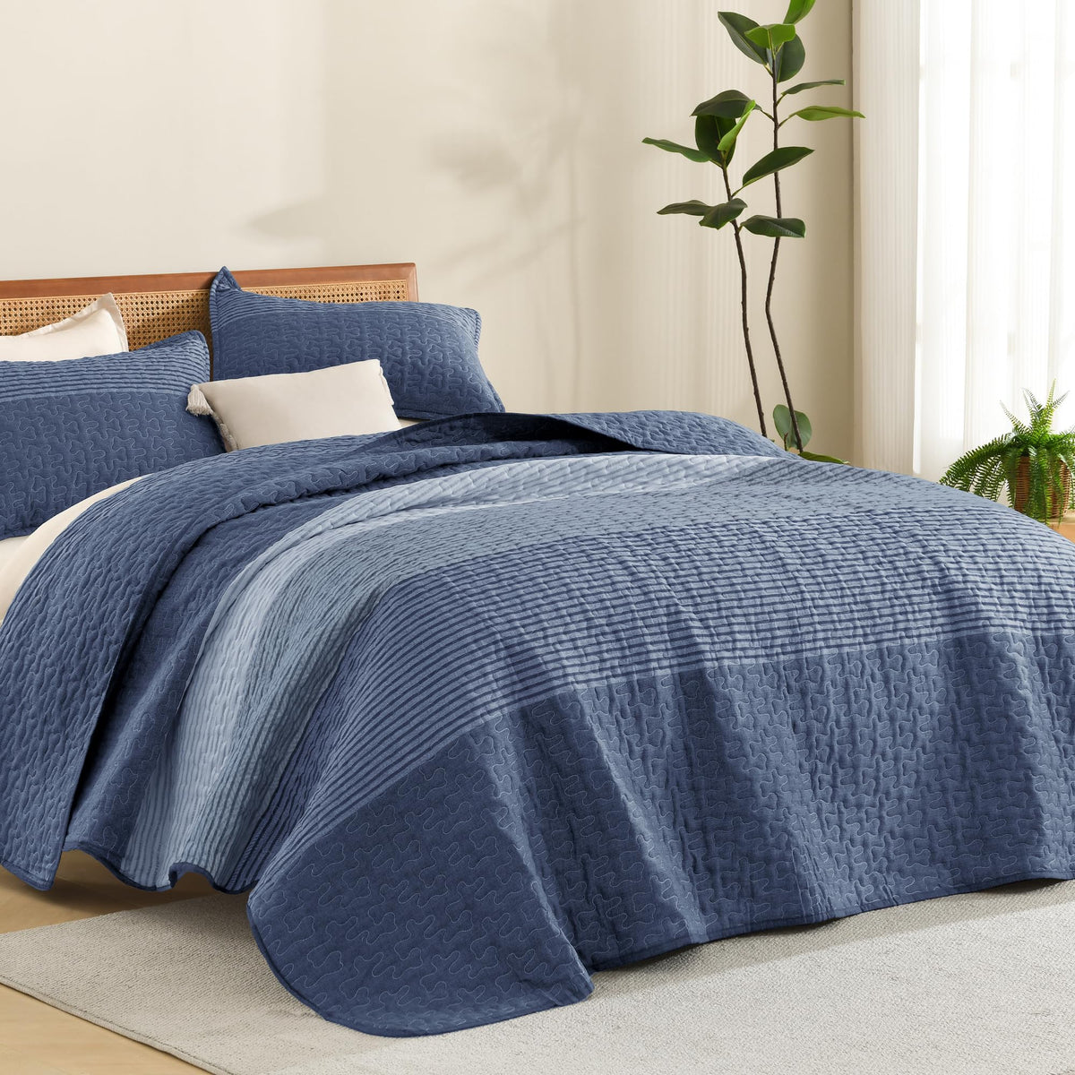 Litanika Queen Size Quilt, 3 Pcs Black and White Stripe Bedding Set