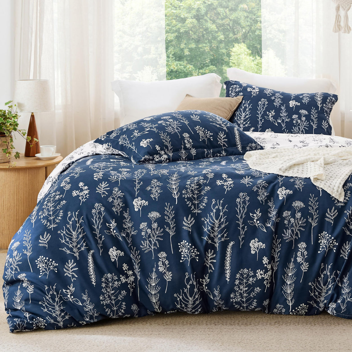 Bedsure Floral Comforter Set Cute Bedding Set Twin/Twin XL Reversible Black