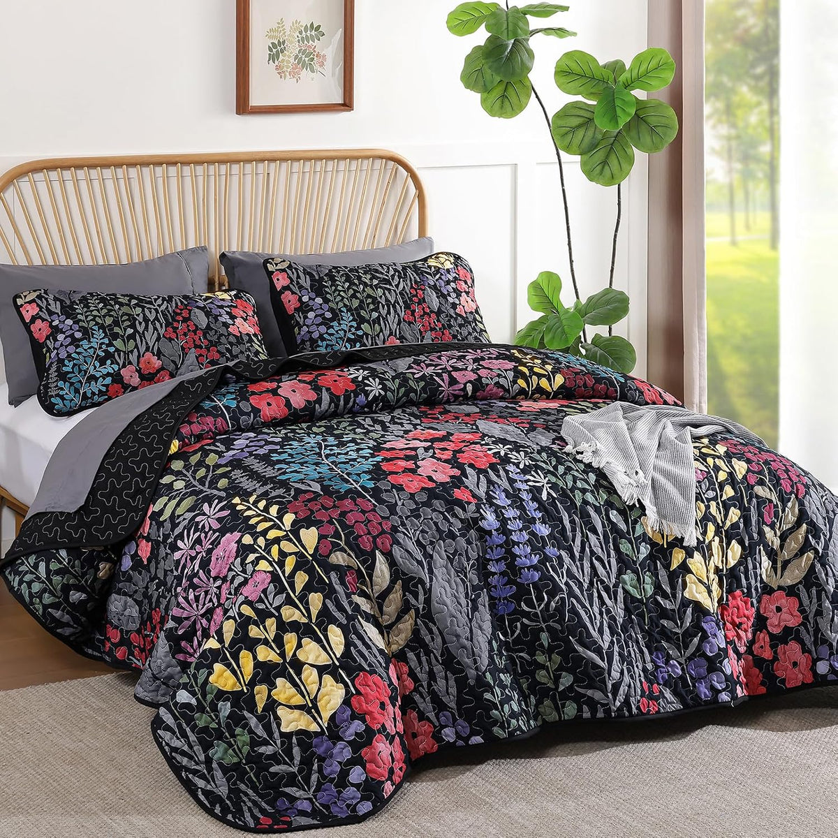 Xruibed Floral Quilt Sets King Size, 3 Pcs Soft Black Bedspread Bedding Set
