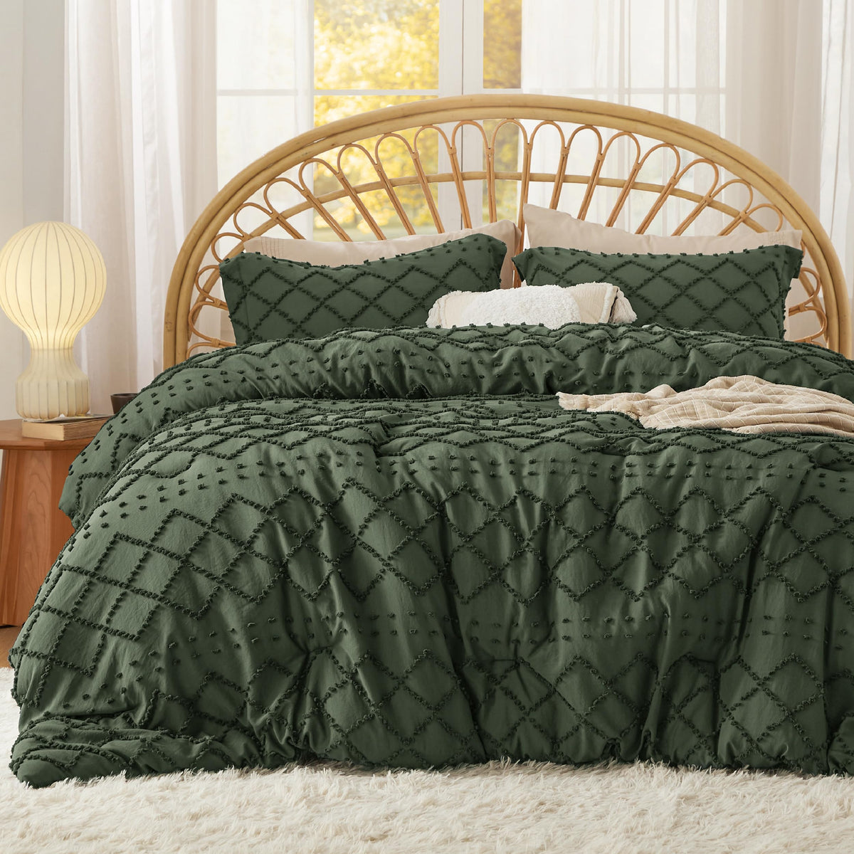 Bedsure Boho Tufted White Twin XL Comforter Set, Farmhouse-Style Bedding