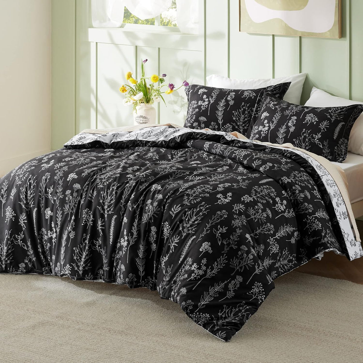 Bedsure Floral Comforter Set Cute Bedding Set Twin/Twin XL Reversible Black