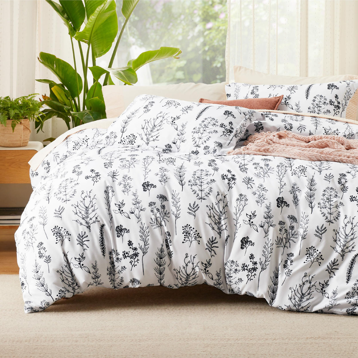 Bedsure Duvet Cover Queen Size - Reversible Green Queen Duvet Cover Set with Zipper Closure, 3 Pieces Floral Patterned Bedding Set with 8 Corner Ties and 2 Pillow Shams