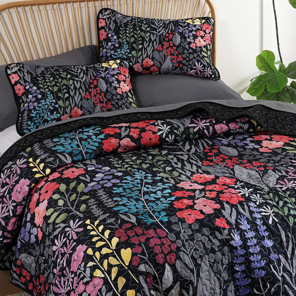 Xruibed Floral Quilt Sets King Size, 3 Pcs Soft Black Bedspread Bedding Set