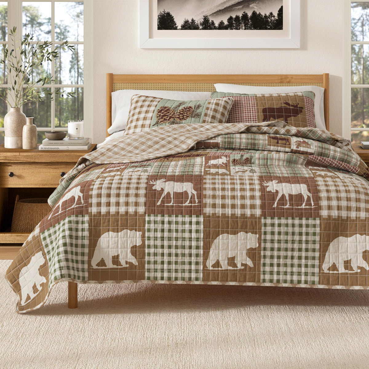 Great Bay Home Lodge Quilt Set - 2-Piece Twin/Twin XL Size Rustic Bedding Set - Lightweight, All-Season, Reversible Bedspread (Lodge Trees)
