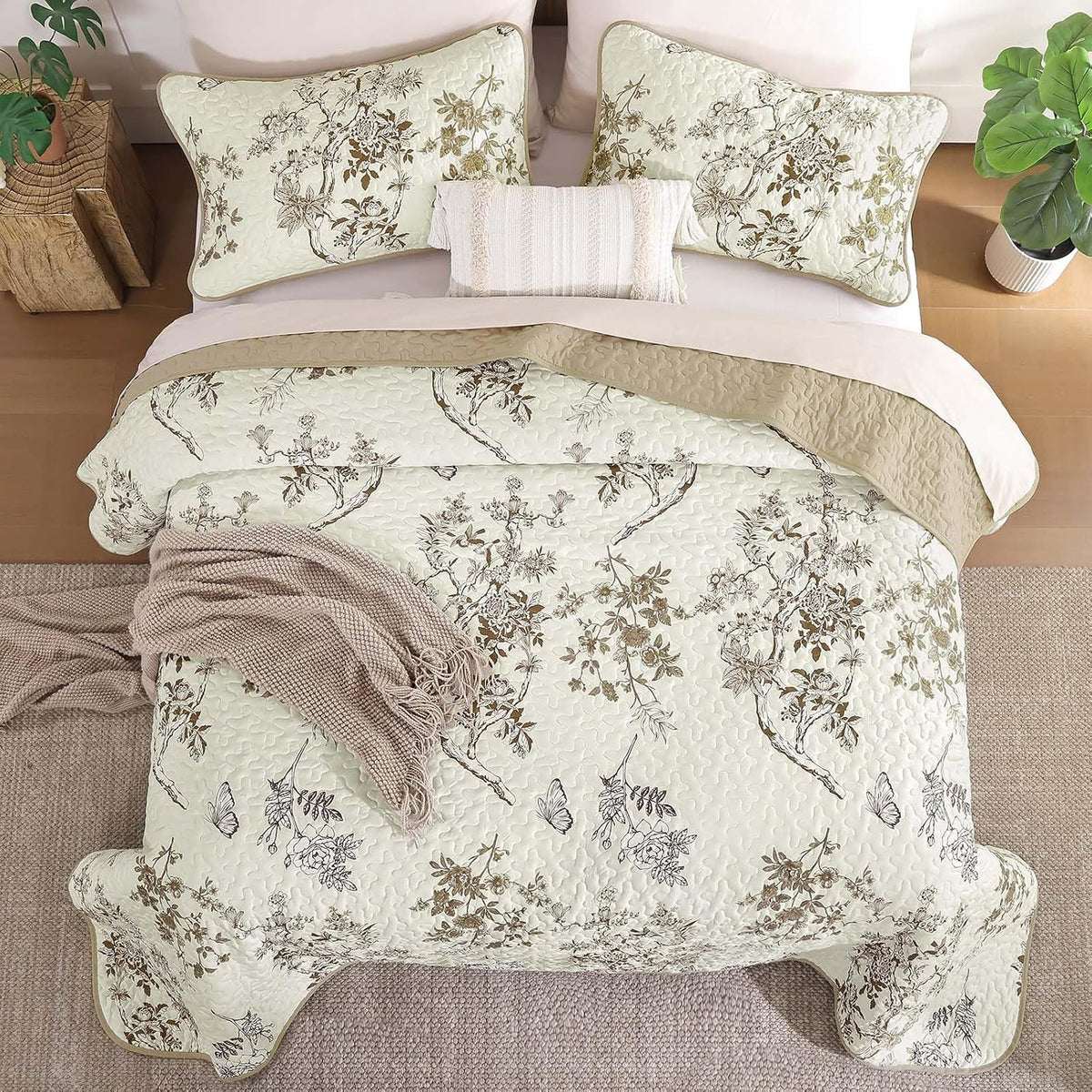 WONGS BEDDING Floral Quilt Set King, 3 Pcs Brown Bedspread Coverlets Set