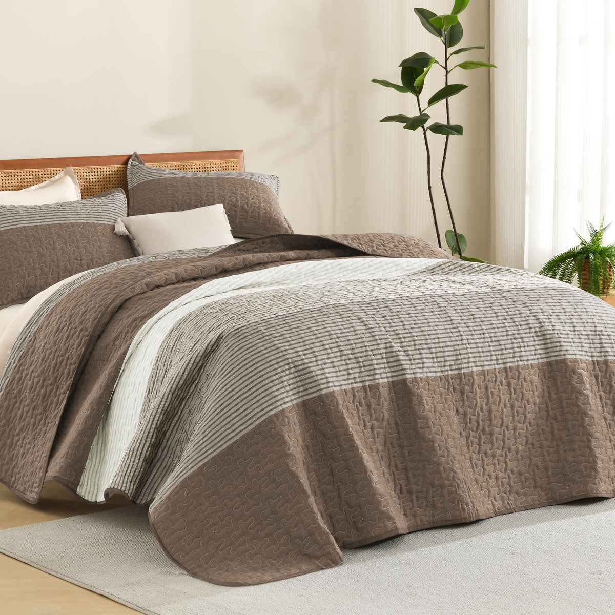 Litanika Queen Size Quilt, 3 Pcs Black and White Stripe Bedding Set