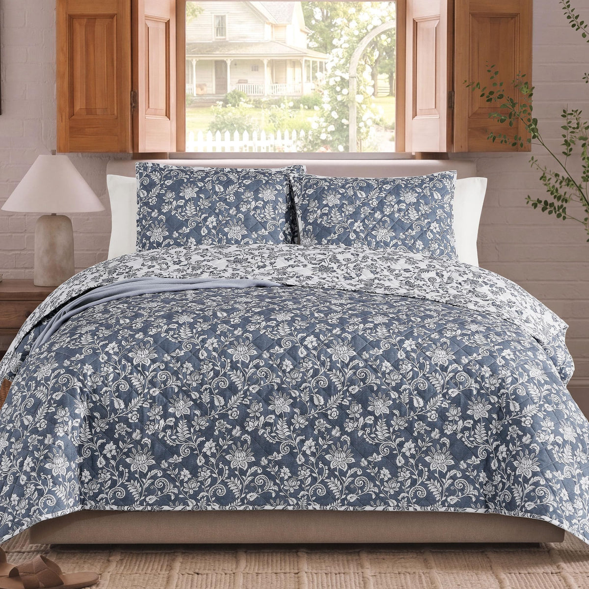Twin/Twin XL Quilt Set-2 Pieces Soft Bedding Floral Reversible Coverlet