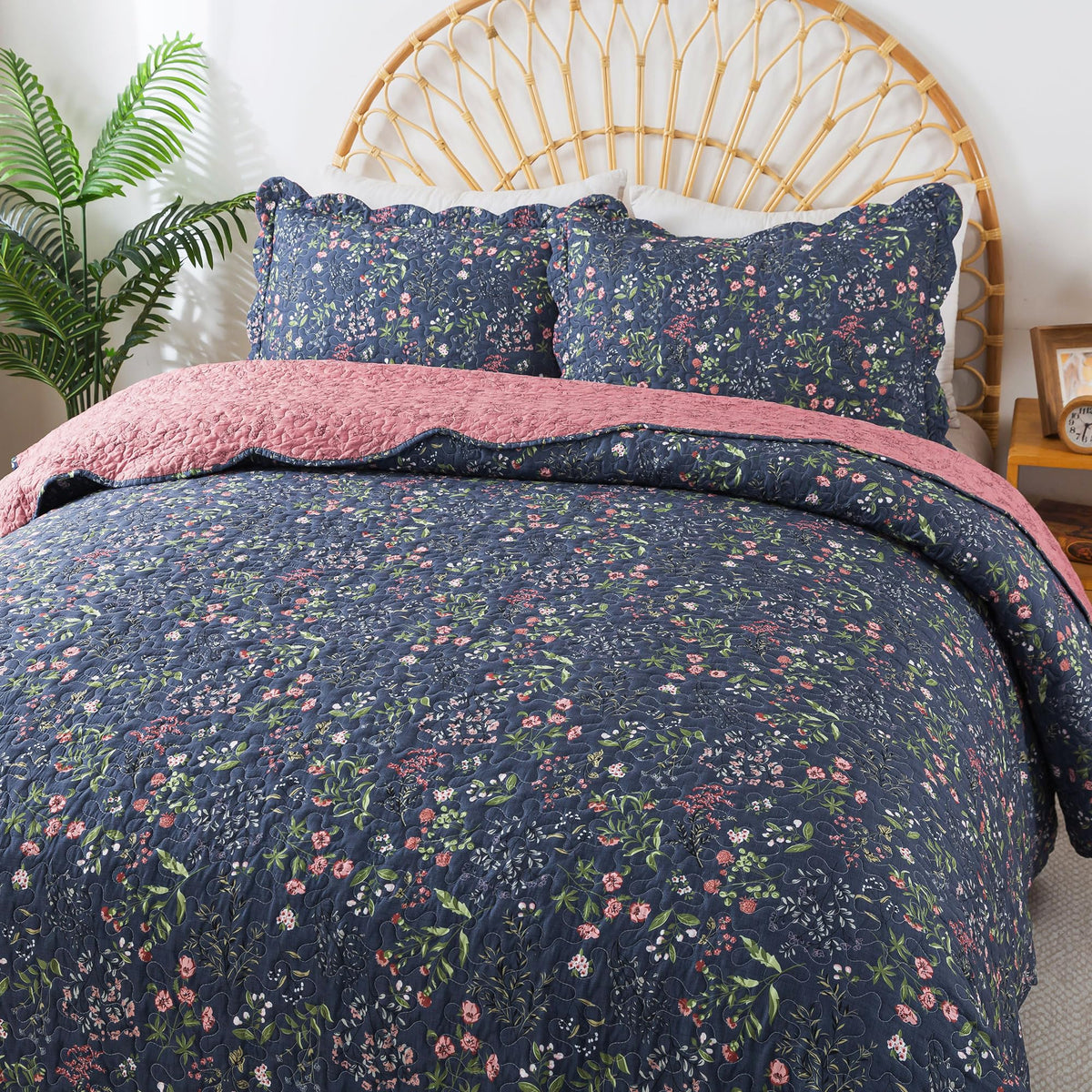 HoneiLife Oversized King Bedspreads 120x120 - Beach Quilt 3 Pieces, Coastal Quilt Sets, California King Quilt, Nautical Bedspreads Ocean Coverlets, Lightweight Bed Cover, Summer Quilts