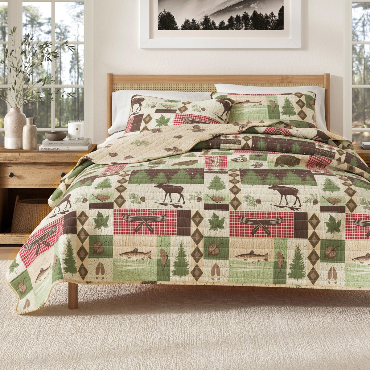 Great Bay Home Lodge Quilt Set - 2-Piece Twin/Twin XL Size Rustic Bedding Set - Lightweight, All-Season, Reversible Bedspread (Lodge Trees)