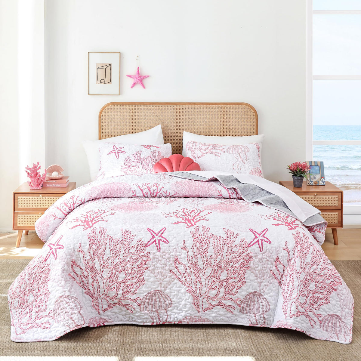 weigelia Coastal Quilt Twin Size, Sea Turtle Lightweight Summer Bedding