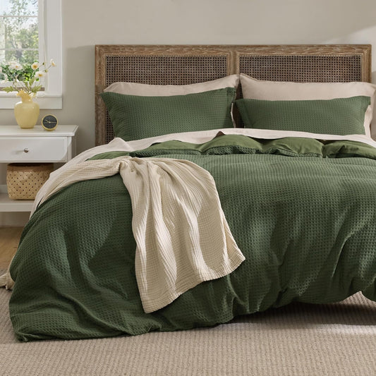 Bedsure Textured Duvet Cover King Size, Soft & Breathable Comforter Cover for All Season, 3 Pieces Wrinkle-Resistant Zipper Bedding with 8 Corner Ties, Olive Green