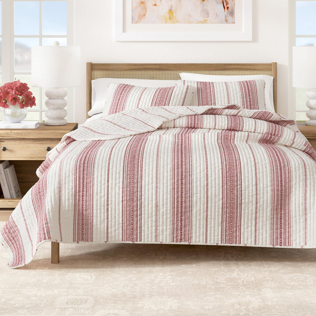 Great Bay Home Striped Printed Quilt Set - 2-Piece Twin/Twin XL Size Farmhouse Bedding Set - Lightweight, All-Season, Reversible Bedspread (Cream/Olive Green)
