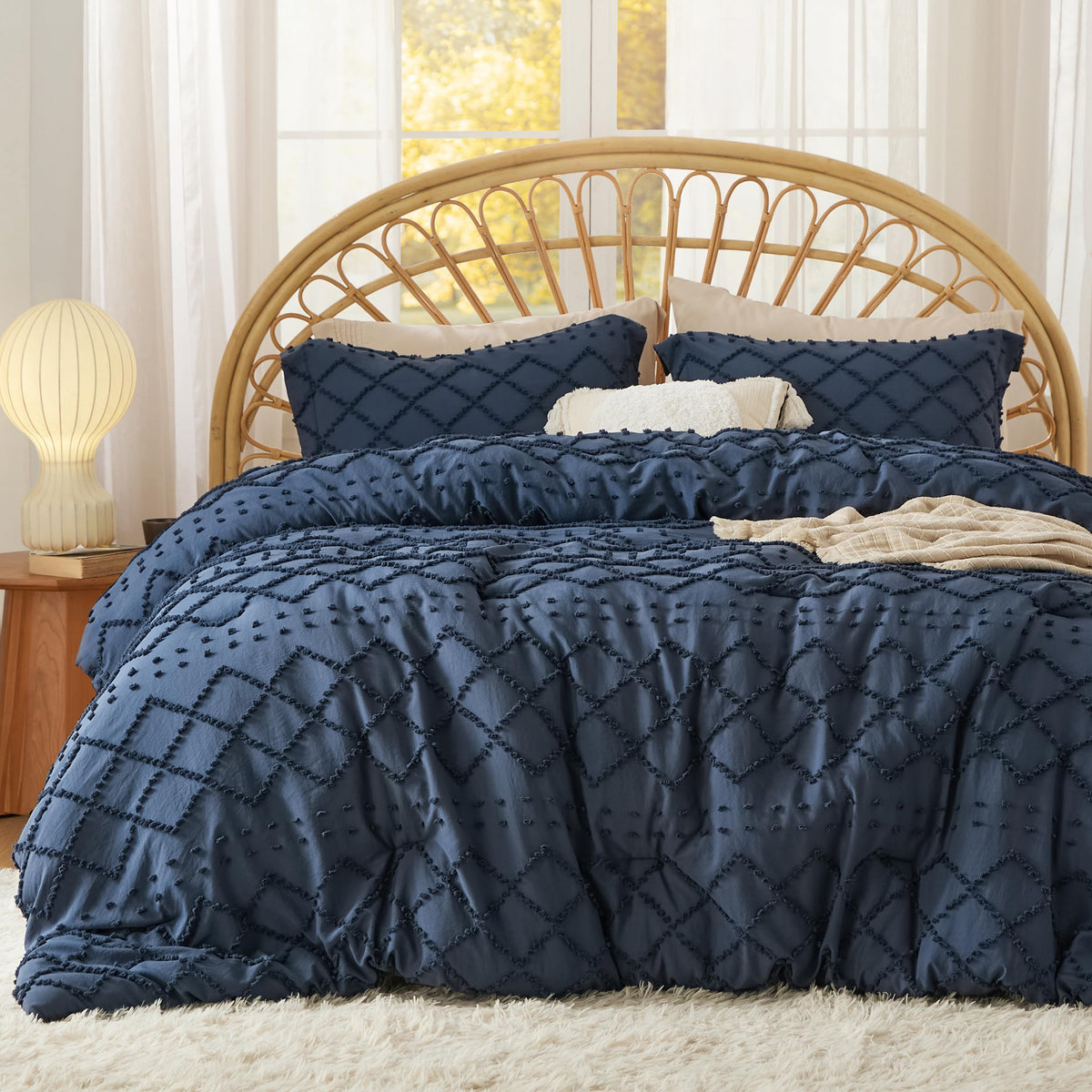 Bedsure Boho Tufted White Twin XL Comforter Set, Farmhouse-Style Bedding