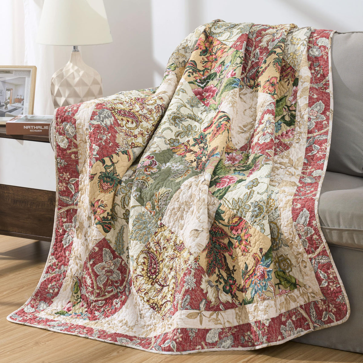 Chezmoi Collection Rowan 1-Piece Printed Patchwork Throw, Quilted Blanket with Vintage Floral Paisley Patterns, Lightweight Reversible Washed Cotton Throw Blanket
