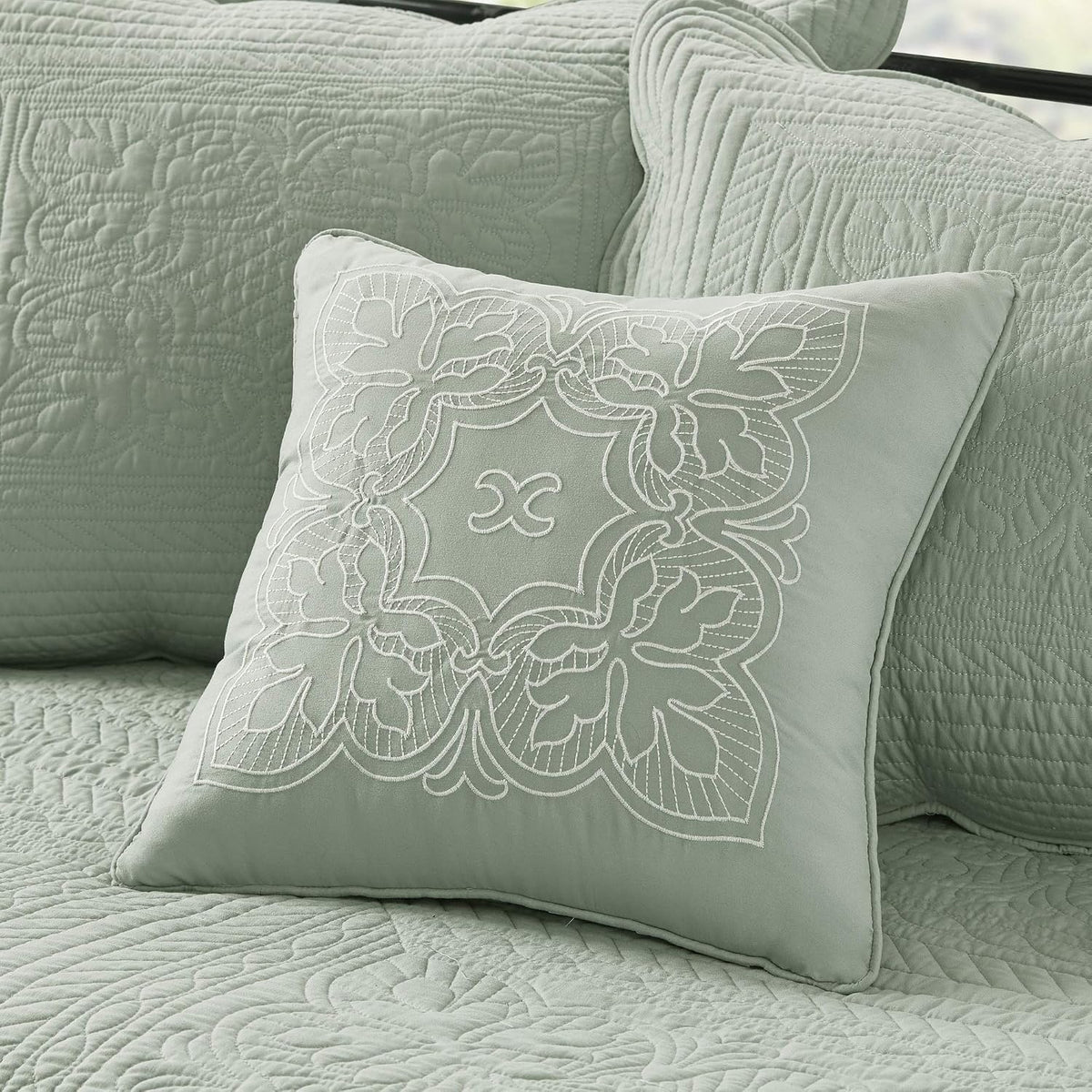 Madison Park Coastal Damask Quilted Daybed Cover Set, 6PC, 39"x75"