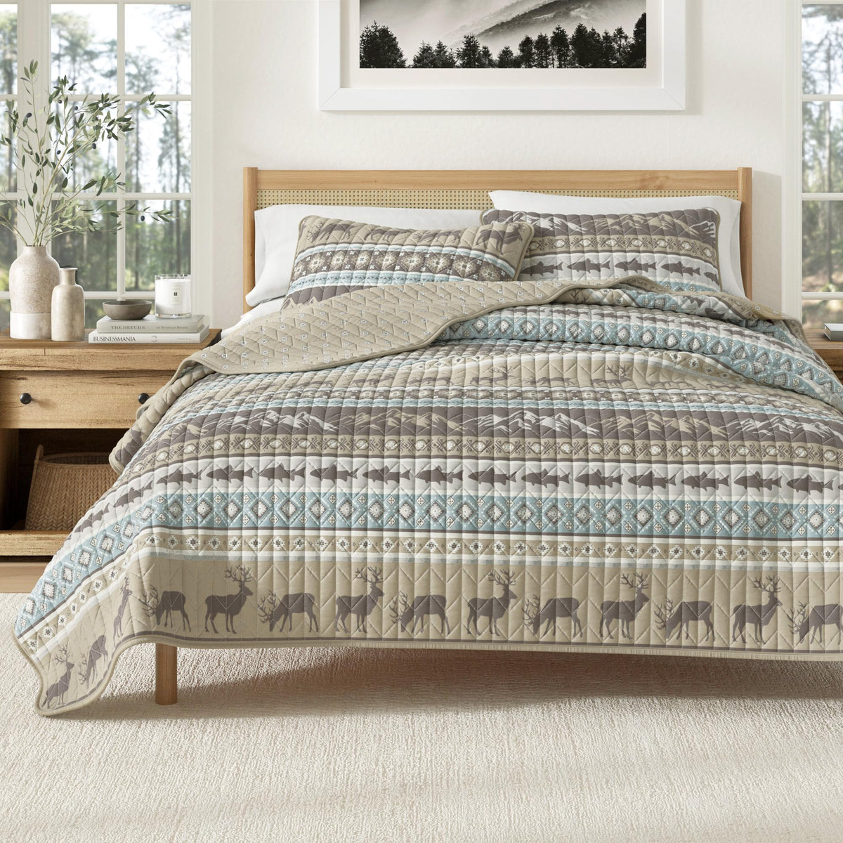 Great Bay Home Lodge Quilt Set - 2-Piece Twin/Twin XL Size Rustic Bedding Set - Lightweight, All-Season, Reversible Bedspread (Lodge Trees)