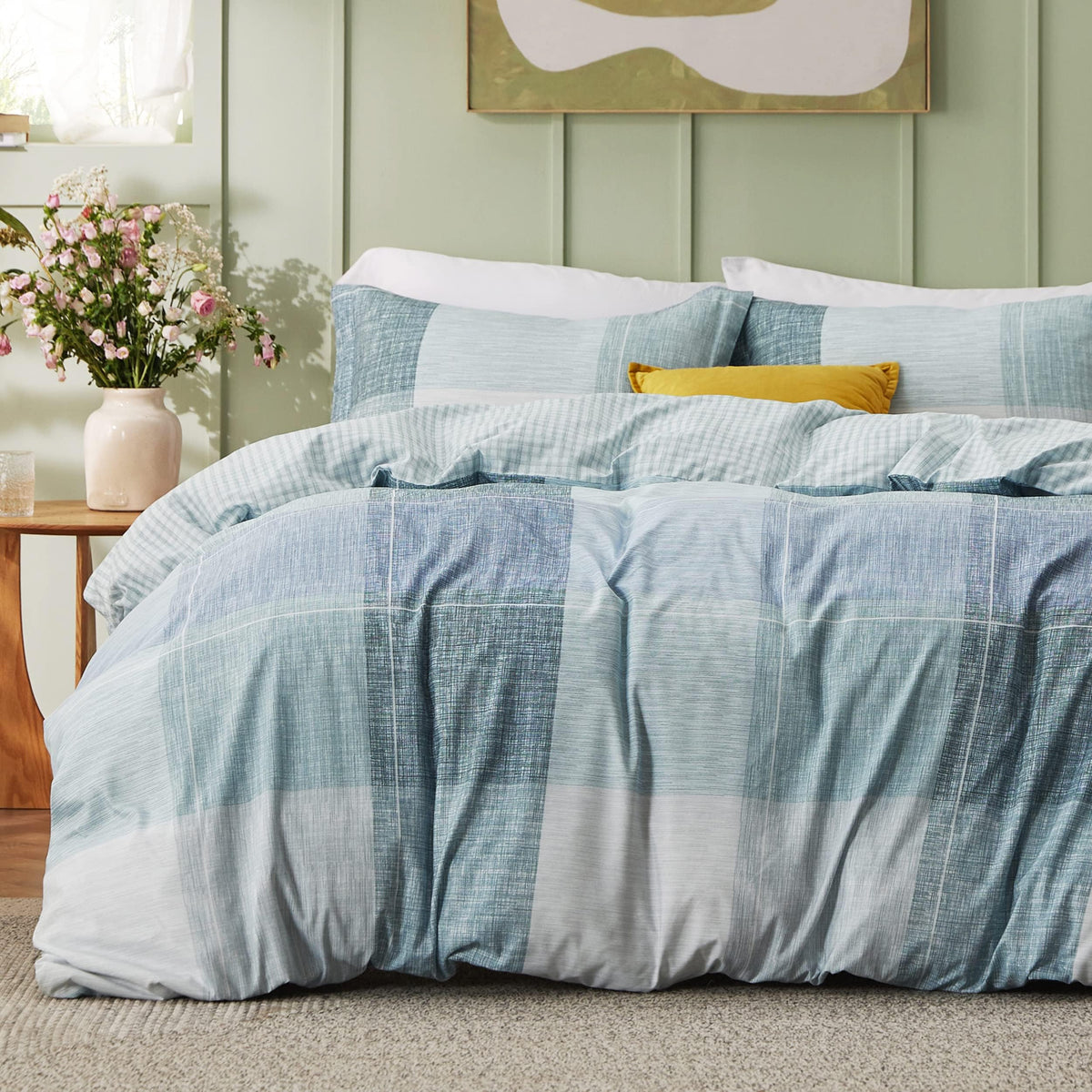 Bedsure Duvet Cover Queen Size - Reversible Green Queen Duvet Cover Set with Zipper Closure, 3 Pieces Floral Patterned Bedding Set with 8 Corner Ties and 2 Pillow Shams