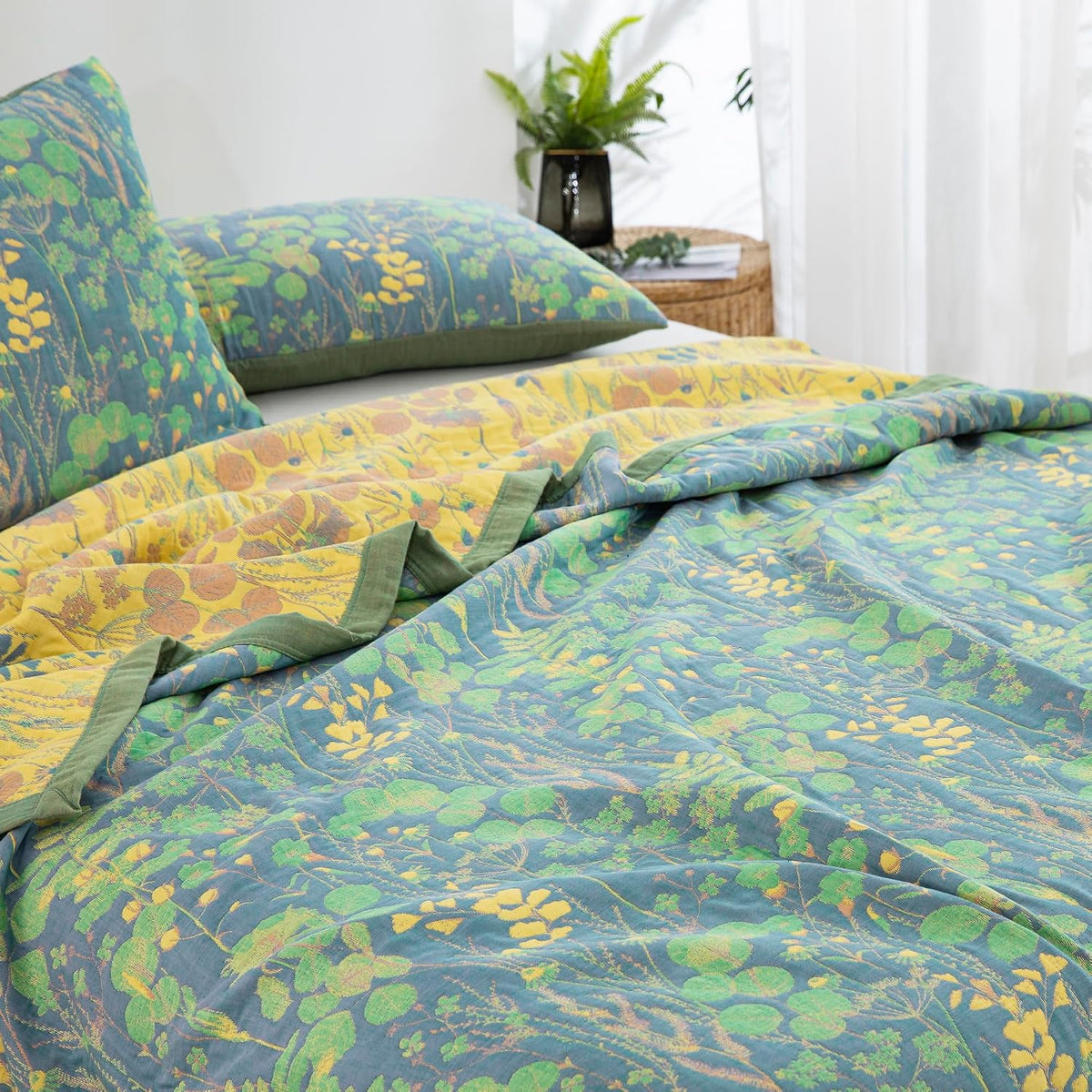 100% Cotton Muslin Botanical Blanket Jacquard Floral Plants Pattern Quilt, Soft Bed Cover Lightweight Breathable Gauzy Reversible Bedspread Coverlet Bedding King(98"x94"), No Pillow Sham
