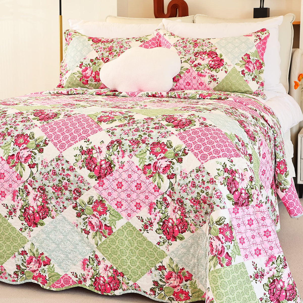 Cmfshape Summer Floral Queen Quilted Bedspread,Romantic Green Quilt Set,Reversible Stitched Bedding Cover All Season,Soft Lightweight Coverlet with Pillow Cases (Green&White, Queen90 x90)