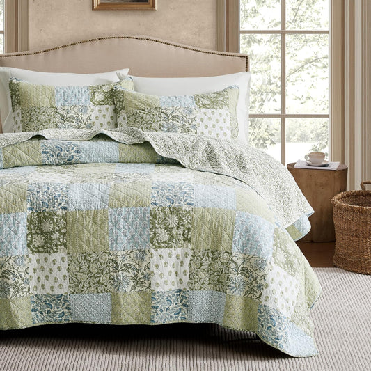 WDCOZY 100% Cotton Reversible Patchwork Quilt Queen Size, Lightweight Farmhouse Vintage Shabby Chic Bedding Set with 2 Pillow Shams, Green Floral Printed Pattern Bedspread Coverlet for All Seasons