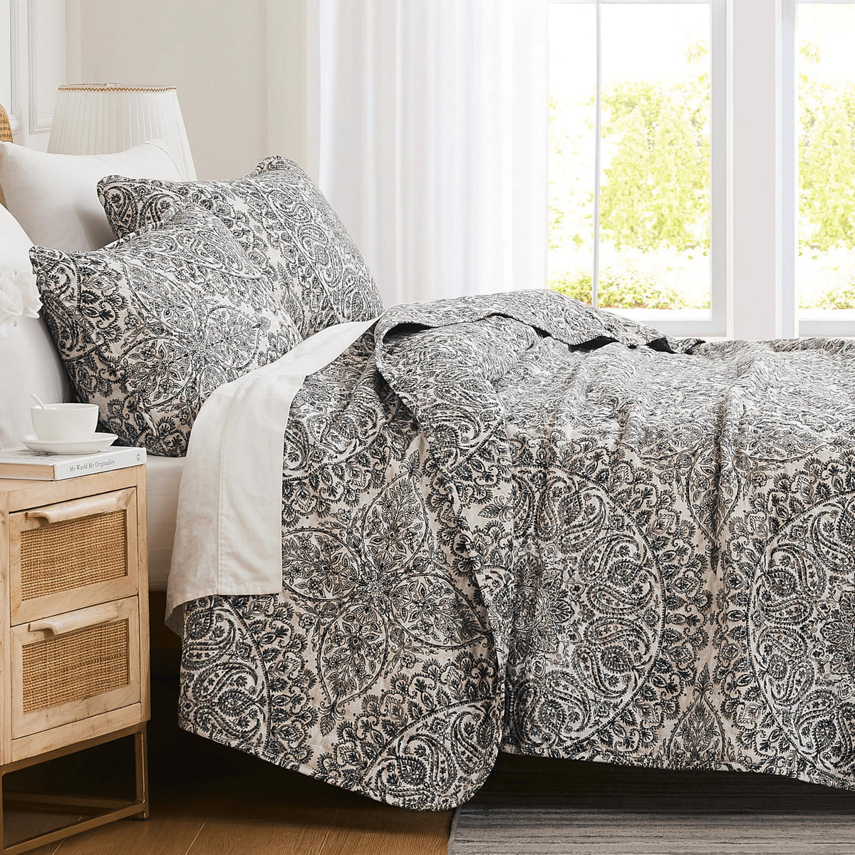 Queen Quilt Bedding Set with 2 Matching Quilted Pillow Shams, Natural Beige