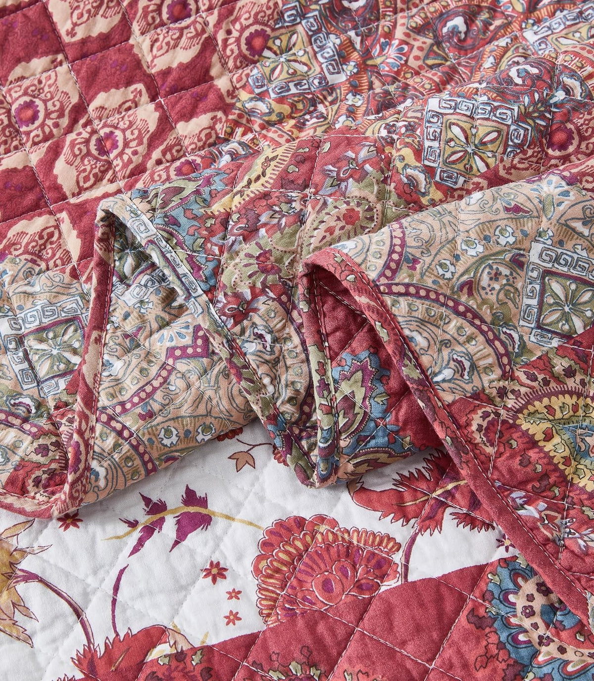 Chezmoi Collection Rowan 1-Piece Printed Patchwork Throw, Quilted Blanket with Vintage Floral Paisley Patterns, Lightweight Reversible Washed Cotton Throw Blanket