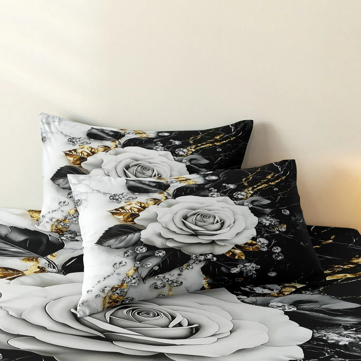 3pcs 3D Featuring Black and White Rose and Crystal Diamond Art Patterns Decorative Duvet Cover Set, Golden leaf chain set duvet cover，Includes 1 Duvet Cover + 2 Pillowcases，Soft and Comfortable Breathable Theme Bedding Set Bed Covers, Comfy Bed Sets