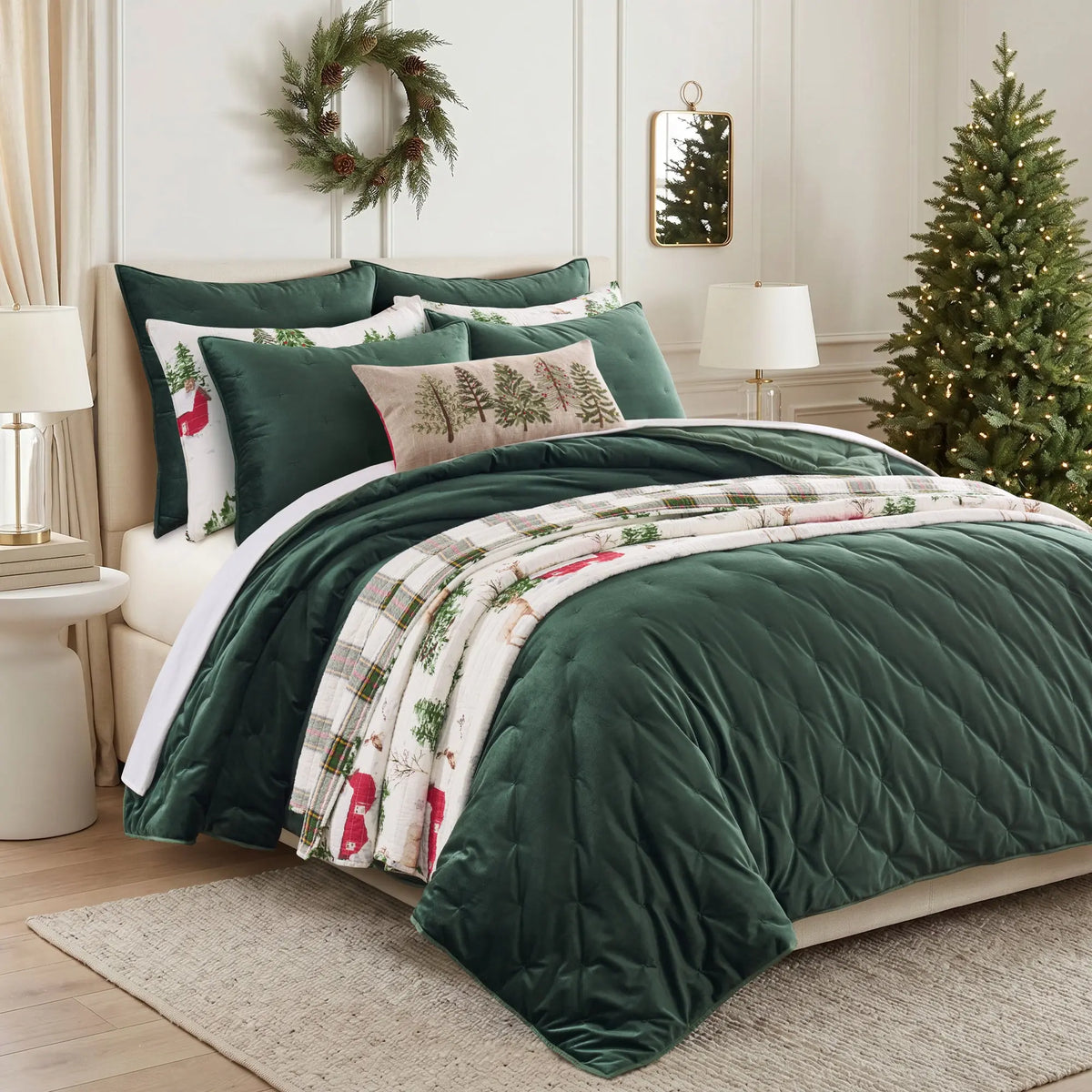 BH Calabria Velvet Quilted Quilt - Gold, Full/Queen, King Sizes Available, Machine Washable 1-Piece Bedding Linen for Bedroom Use, Luxury Look Home Decor