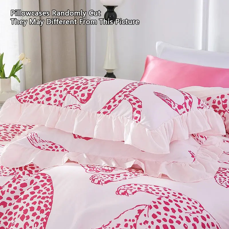 3-piece pink leopard print duvet cover set with ruffle edge, Ruffled duvet cover, breathable comfortable bedding, comes with duvet cover pillowcases, no filling, perfect for all seasons, ideal as holiday gifts